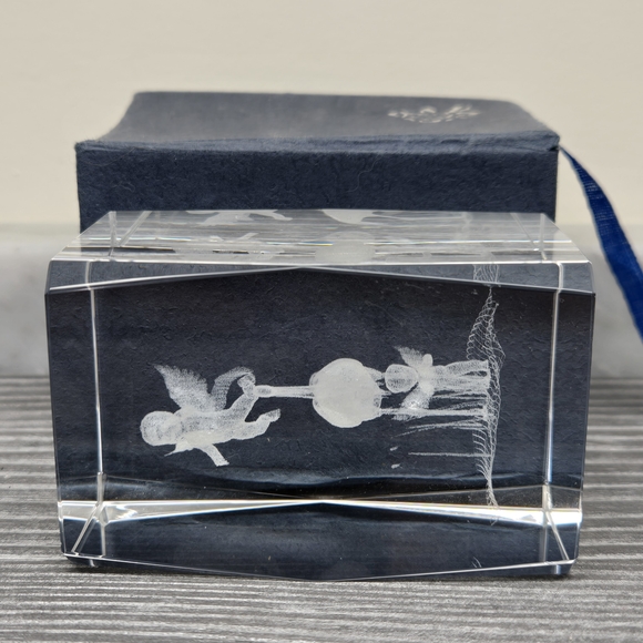 3D Laser Etched Glass Paperweight Cube Art Angel Baby & Stork Crystal Beautiful - Picture 10 of 13